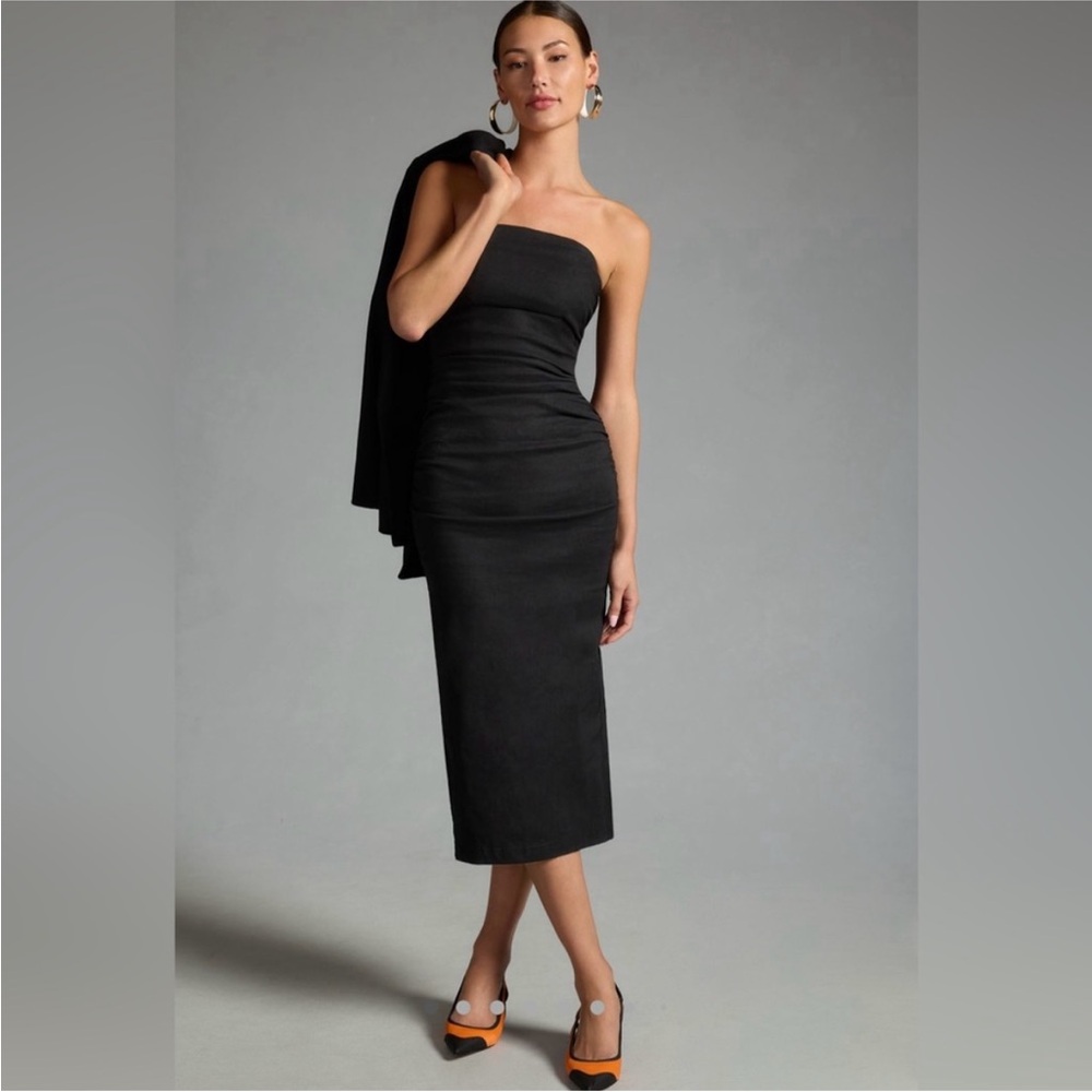 Black Strapless Dress